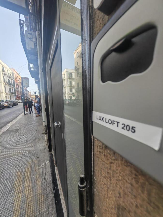 Lux Loft In Centro Apartment Bari Ngoại thất bức ảnh