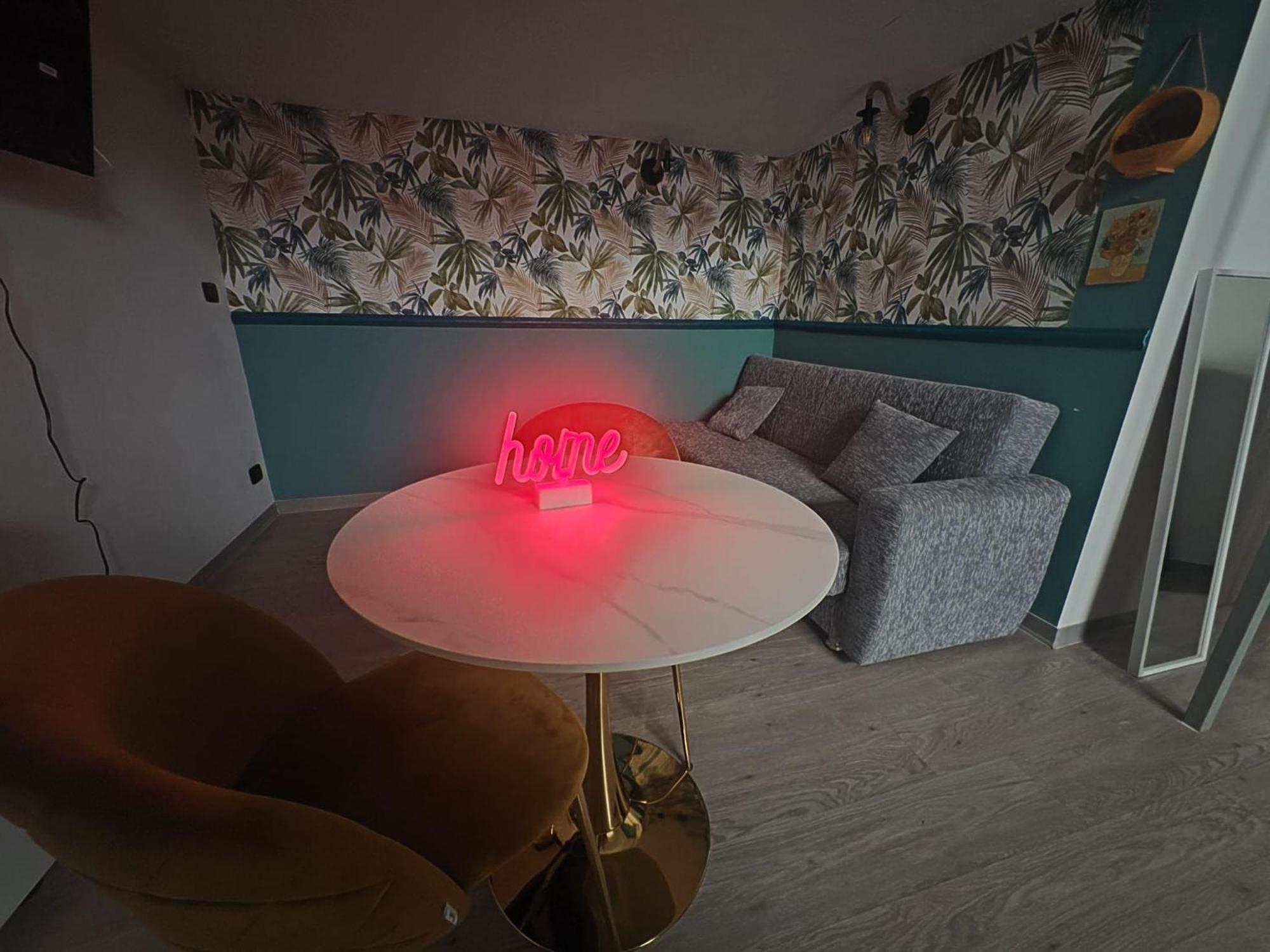 Lux Loft In Centro Apartment Bari Ngoại thất bức ảnh